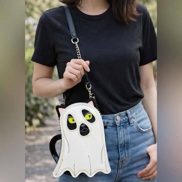 💯Authentic Betsey Johnson Glow in the Dark Ghost Cat Crossbody bag viral TIK TOK - Picture 1 of 14